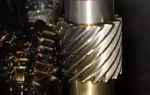 Gear fabrikatzea